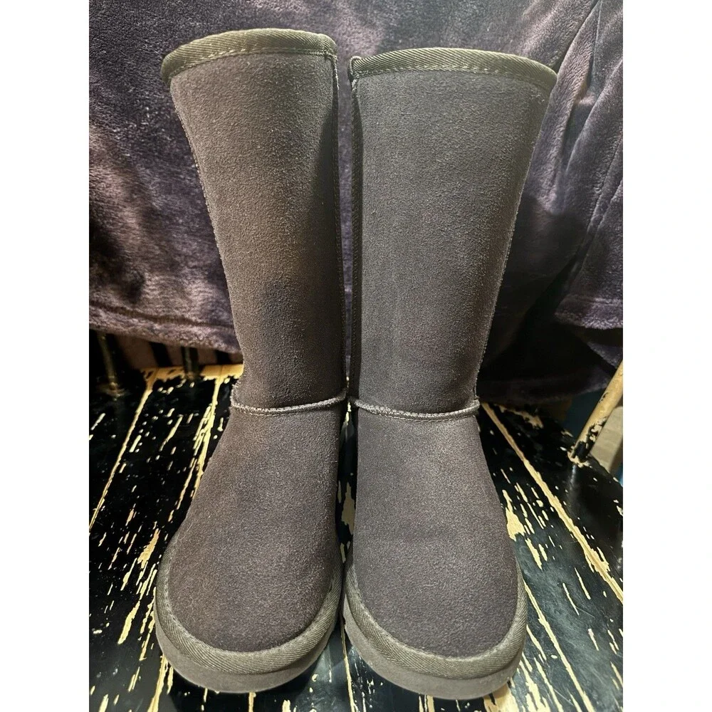 Ugg Australia Classic Tall 5815 Chocolate Brown Sheepskin Suede Boots Size 8 EUC